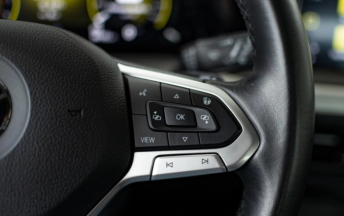 Volkswagen Golf cena 82900 przebieg: 89195, rok produkcji 2021 z Kobylin małe 352